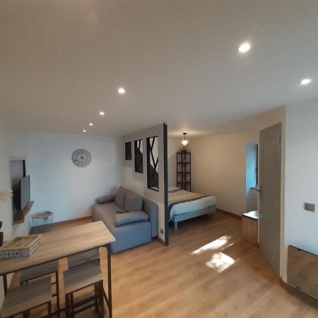 Studio Le Menascle Saint-Georges-de-Luzençon Екстериор снимка